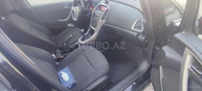 Opel Astra 2011, 217,000 km - 1.3 л - Bakı