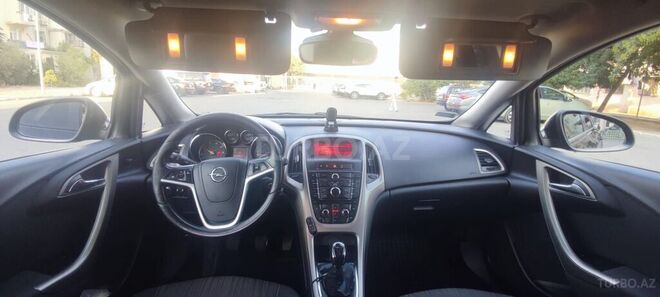 Opel Astra 2011, 217,000 km - 1.3 л - Bakı