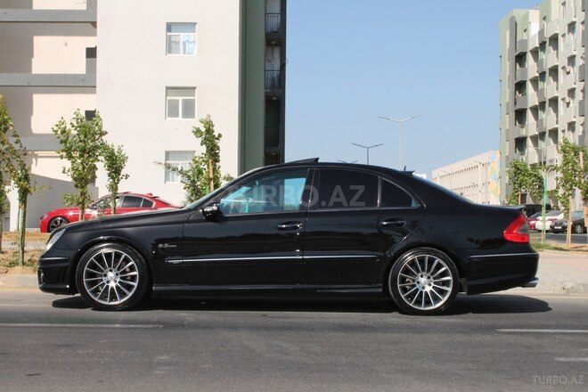 Mercedes E 320 2003, 218,000 km - 3.2 l - Bakı