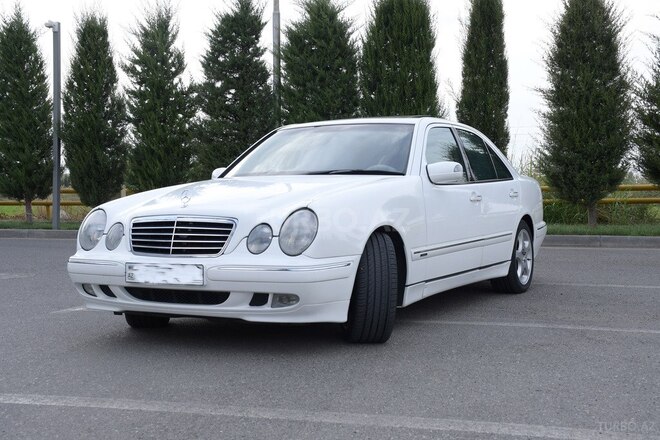 Mercedes E 320 2000, 254,000 km - 3.2 l - Bərdə