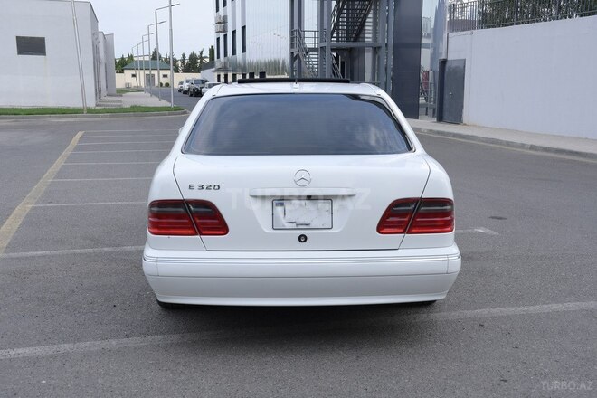 Mercedes E 320 2000, 254,000 km - 3.2 l - Bərdə