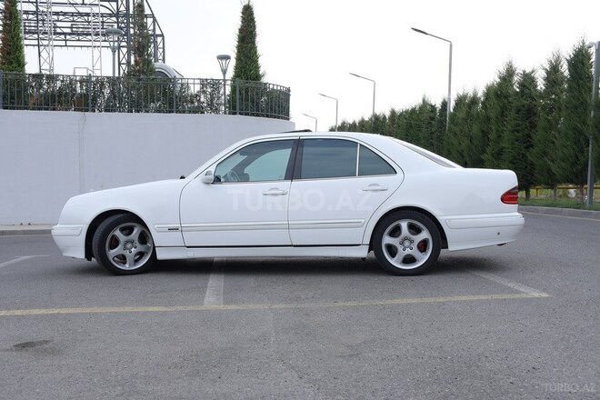 Mercedes E 320 2000, 254,000 km - 3.2 l - Bərdə