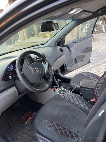 Hyundai Accent 2016, 85,000 km - 1.6 l - Bakı