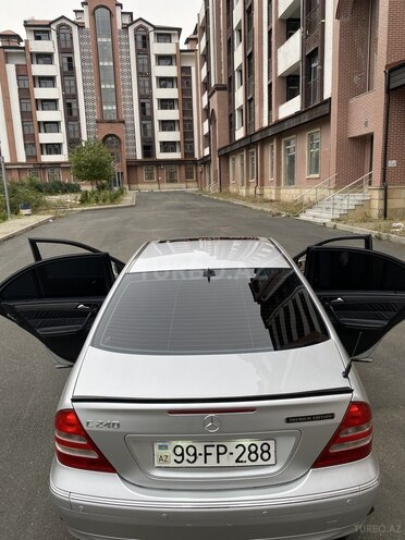 Mercedes C 240 2001, 294,679 km - 2.4 l - Zaqatala