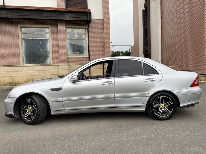 Mercedes C 240 2001, 294,679 km - 2.4 l - Zaqatala