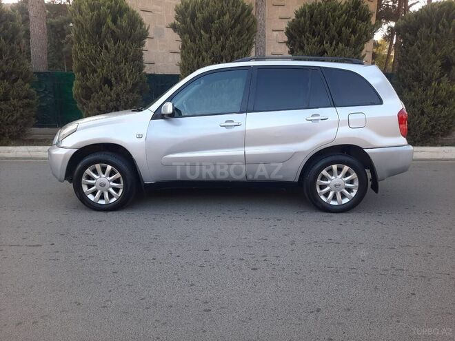 Toyota RAV4 2002, 195,000 km - 1.8 l - Salyan