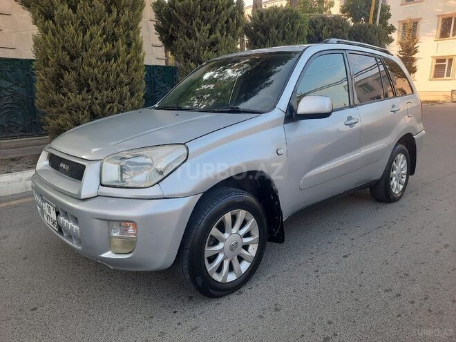 Toyota RAV4 2002, 195,000 km - 1.8 l - Salyan