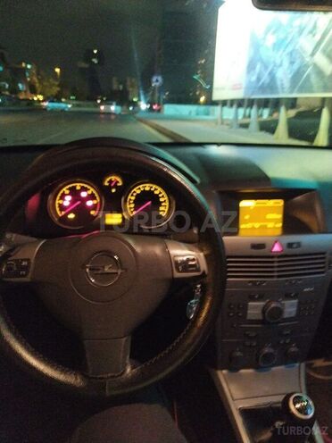 Opel Astra 2006, 334,000 km - 1.3 l - Bakı