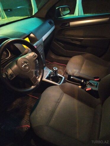 Opel Astra 2006, 334,000 km - 1.3 l - Bakı