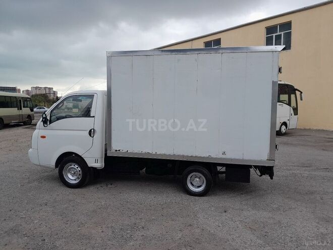 Hyundai H 100 2009, 377,000 km - 2.6 л - Sumqayıt