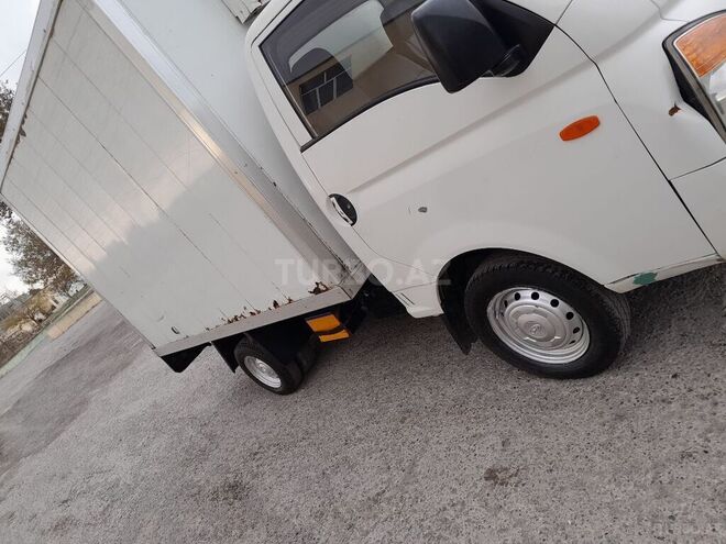 Hyundai H 100 2009, 377,000 km - 2.6 л - Sumqayıt