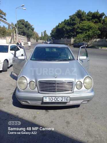 Mercedes E 230 1996, 318,800 km - 2.3 l - Bakı