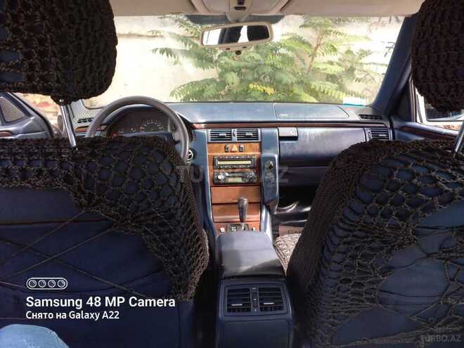 Mercedes E 230 1996, 318,800 km - 2.3 l - Bakı