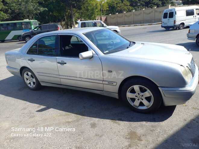 Mercedes E 230 1996, 318,800 km - 2.3 l - Bakı