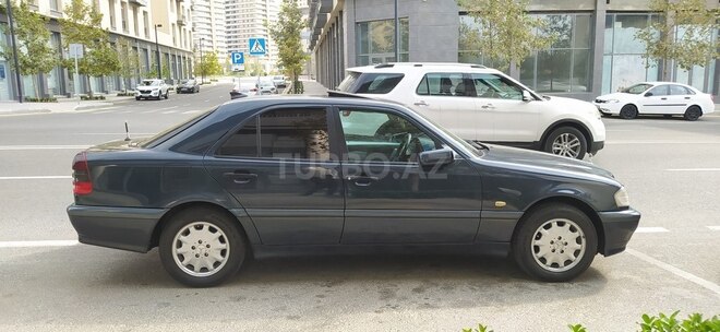 Mercedes C 200 1999, 294,000 km - 2.0 л - Bakı