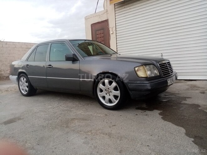 Mercedes E 220 1995, 510,000 km - 2.2 l - Bakı