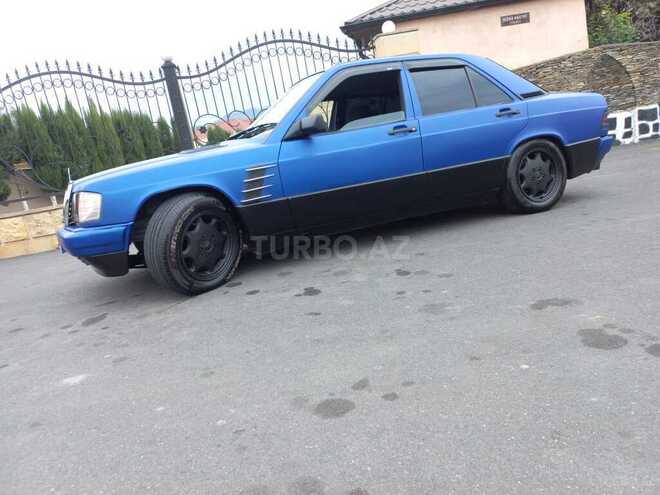 Mercedes 190 1992, 400,000 km - 1.8 l - Zaqatala