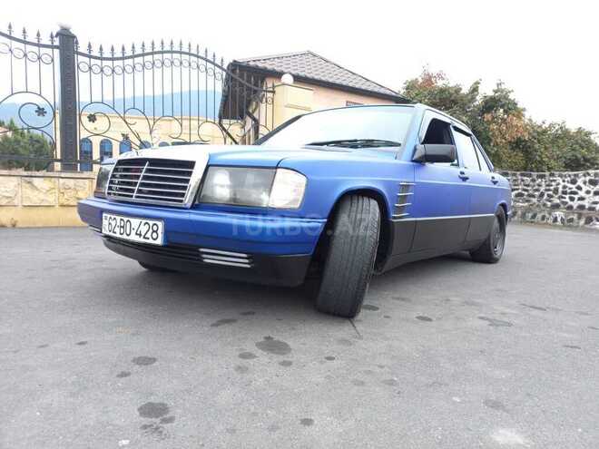 Mercedes 190 1992, 400,000 km - 1.8 l - Zaqatala