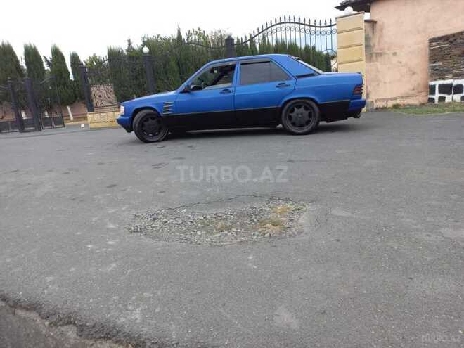 Mercedes 190 1992, 400,000 km - 1.8 l - Zaqatala