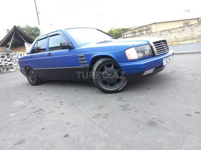 Mercedes 190 1992, 400,000 km - 1.8 l - Zaqatala
