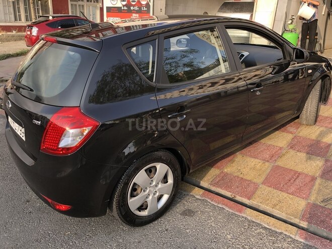 Kia Ceed 2011, 240,000 km - 1.6 l - Bakı