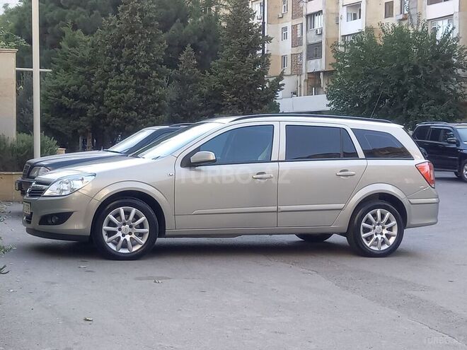 Opel Astra 2008, 225,000 km - 1.4 л - Göyçay