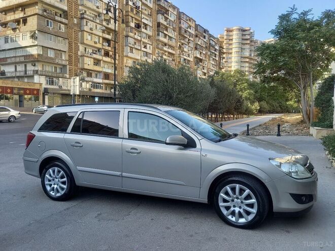 Opel Astra 2008, 225,000 km - 1.4 л - Göyçay