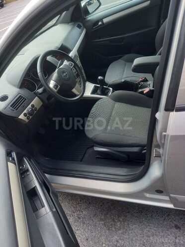 Opel Astra 2008, 225,000 km - 1.4 л - Göyçay