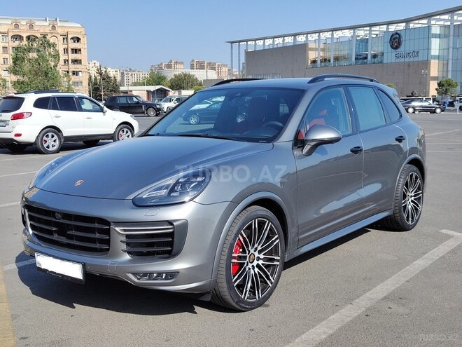 Porsche Cayenne GTS 2016, 93,000 km - 3.6 l - Bakı