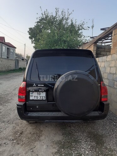 Mitsubishi Pajero 2006, 230,000 km - 3.0 l - Quba