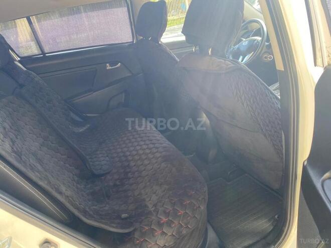 Kia Sportage 2011, 240,000 km - 2.0 л - Bakı
