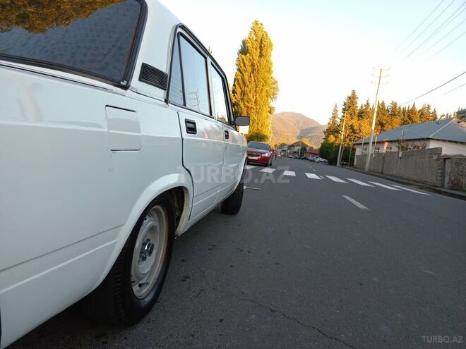 LADA (VAZ) 2107 1998, 99,999 km - 1.6 l - Qax