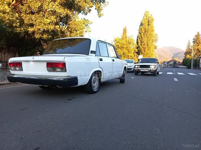 LADA (VAZ) 2107 1998, 99,999 km - 1.6 l - Qax