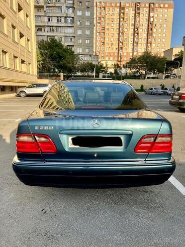 Mercedes E 280 1999, 235,000 km - 2.8 l - Bakı