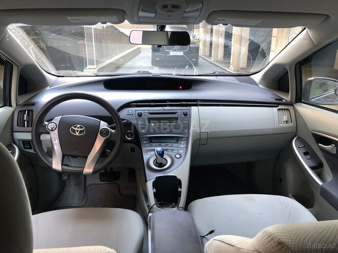 Toyota Prius 2011, 176,000 km - 1.8 л - Bakı
