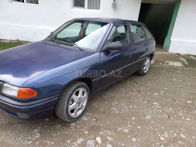Opel Astra 1995, 366,787 km - 1.6 l - Astara