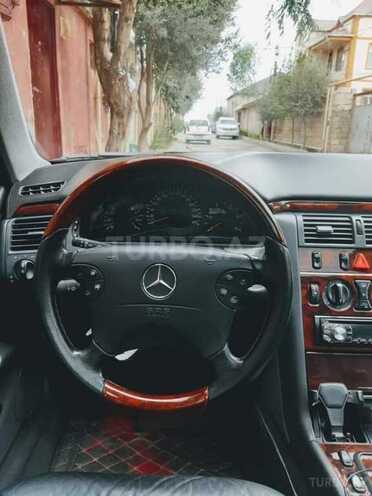 Mercedes E 220 2001, 480,000 km - 2.2 l - Bakı
