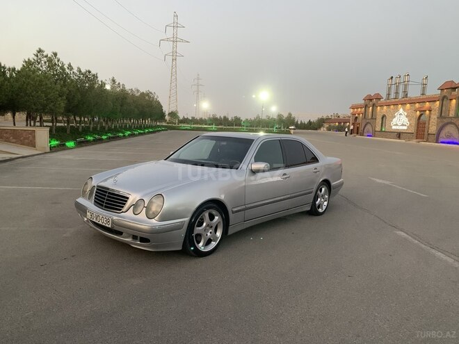 Mercedes E 220 2001, 480,000 km - 2.2 l - Bakı