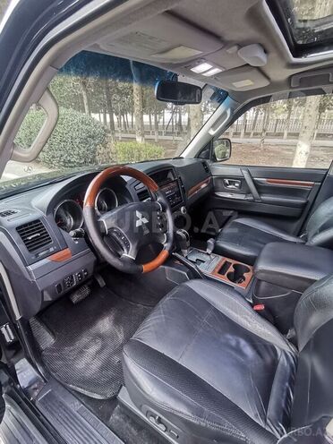 Mitsubishi Pajero 2007, 220,000 km - 3.0 l - Sumqayıt