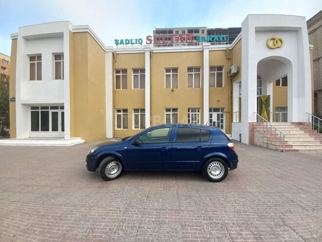 Opel Astra 2006, 200,000 km - 1.4 l - Bakı