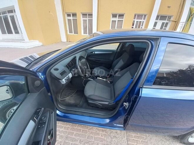 Opel Astra 2006, 200,000 km - 1.4 l - Bakı