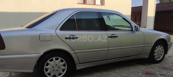 Mercedes C 280 1998, 440,000 km - 2.8 l - Qazax