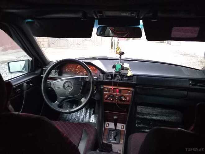 Mercedes E 220 1994, 363,393 km - 2.2 l - Bakı