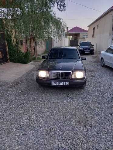 Mercedes E 220 1994, 363,393 km - 2.2 l - Bakı