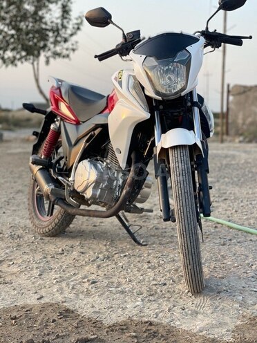 Suzuki AN 400 2021, 11,300 km - 0.0 л - Neftçala
