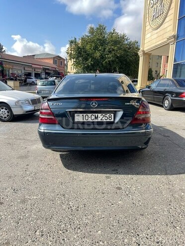 Mercedes E 220 2006, 380,000 km - 2.2 l - Bakı
