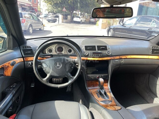 Mercedes E 220 2006, 380,000 km - 2.2 l - Bakı