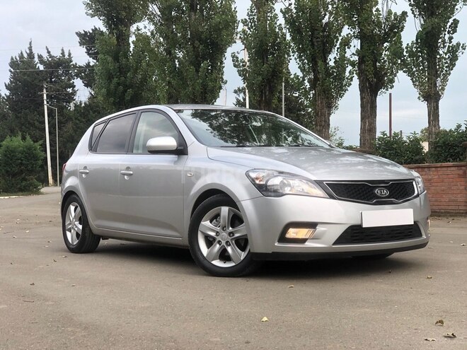 Kia Ceed 2012, 250,165 km - 1.6 l - Astara