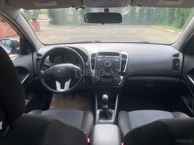 Kia Ceed 2012, 250,165 km - 1.6 l - Astara