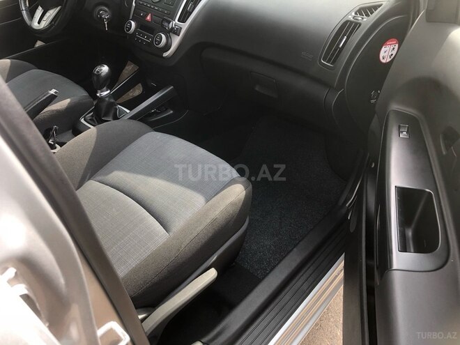 Kia Ceed 2012, 250,165 km - 1.6 l - Astara